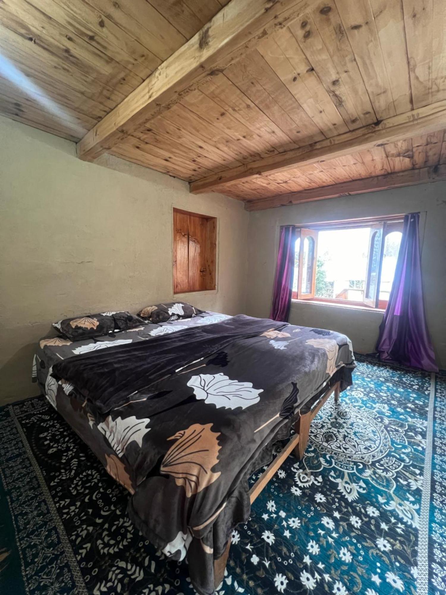 Old Brahma Homestay Kalgha Exteriör bild